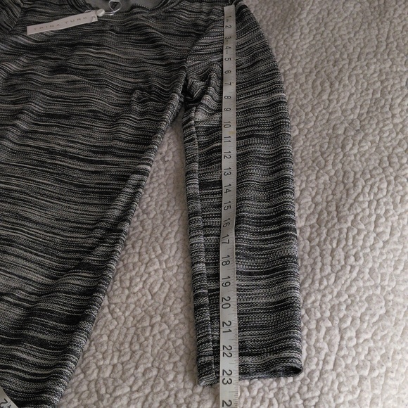 NWT Trina Turk Size Small Bellingham Gray Space Dye Knit Dress - Picture 4 of 13